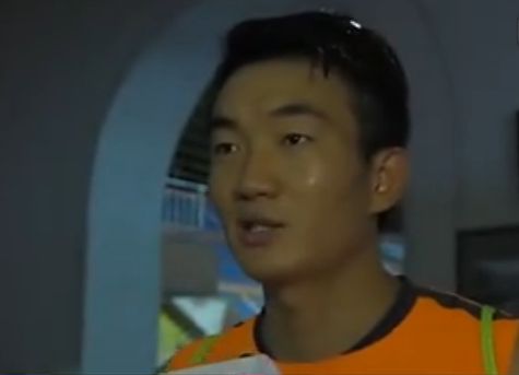 几名万龙殿将士立刻拱手道：好的叶先生，属下一定照办。